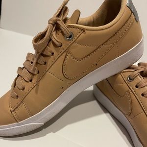 Nike Womens blazer